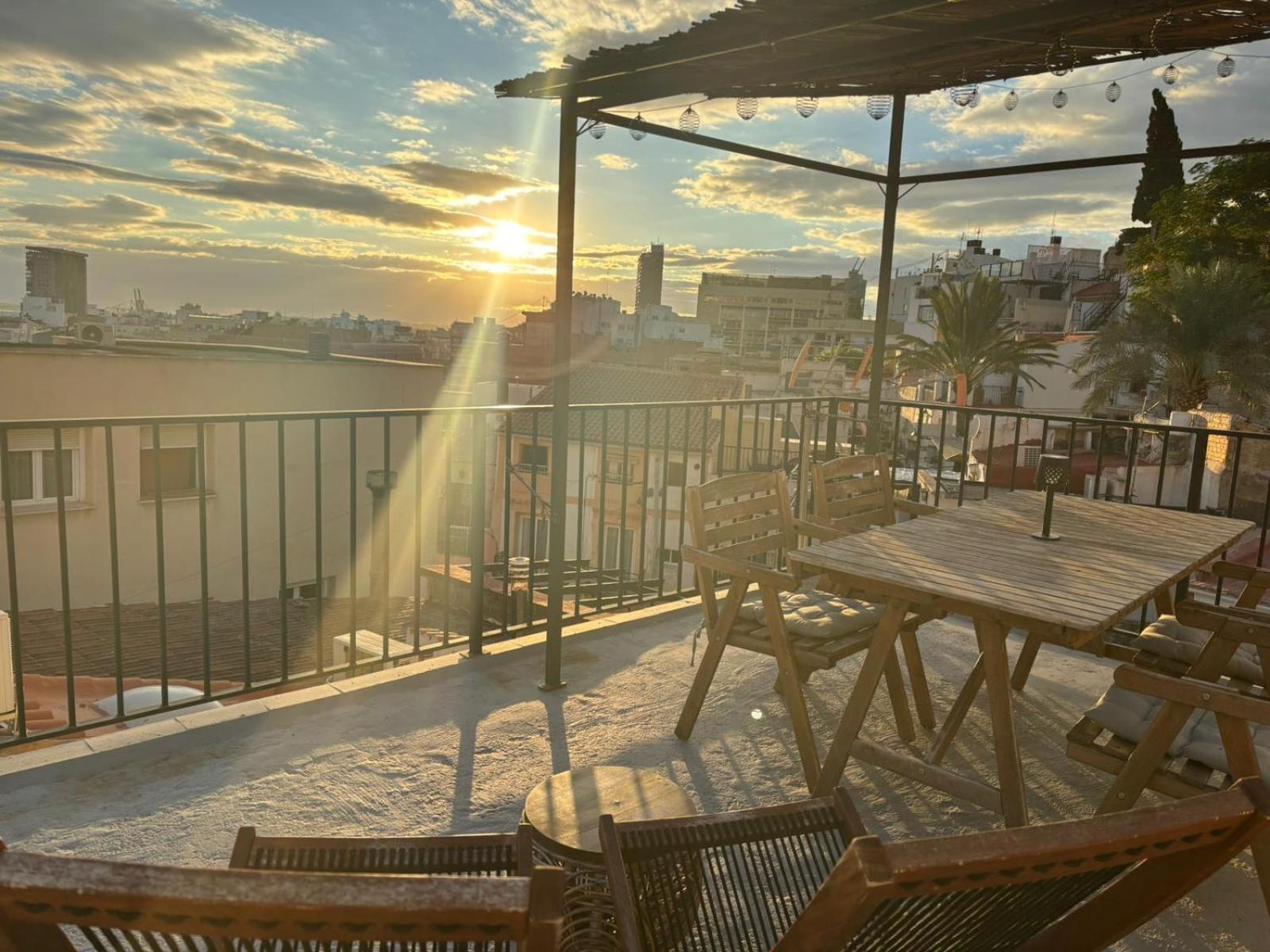 Private Terrace-Romantic-Sea, Castle Views-Central Alicante Kültér fotó